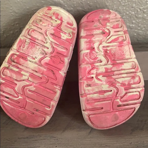 Size 3 “croc” like shoes. - Picture 3 of 4